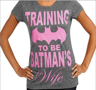 Illustration for article titled DC apologizes for sexist T-shirts